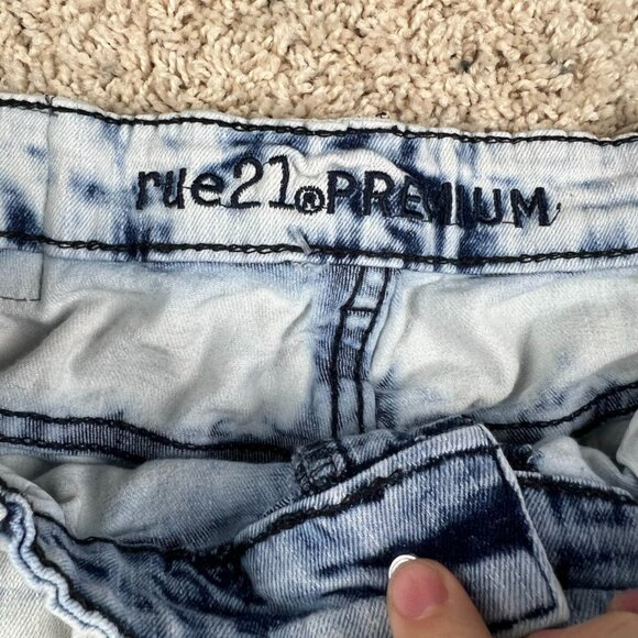 RUE 21 PREMIUM SHORTS MEN 38 Jean Short Supreme Flex Jorts White Blue Distressed - Picture 4 of 8